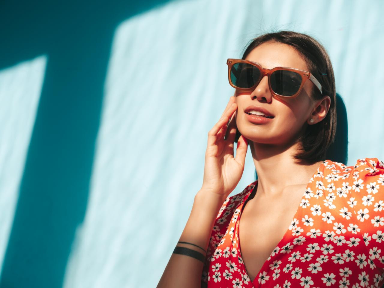 The Ultimate Guide to Choosing Perfect Sunglasses: Style Meets Protection